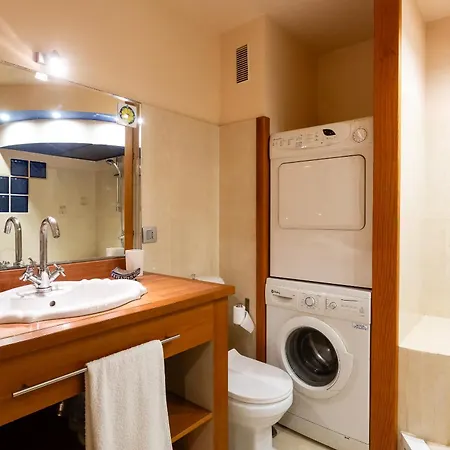 Tuscan Sea View アパート